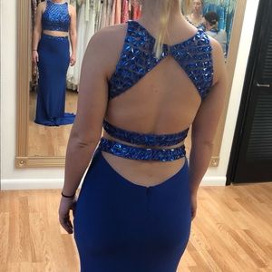 Prom dress never worn